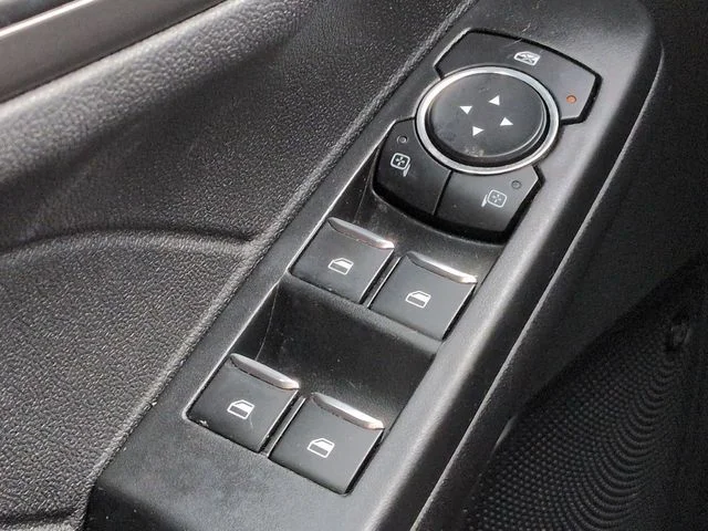 Used 2023 White Ford Active image 24