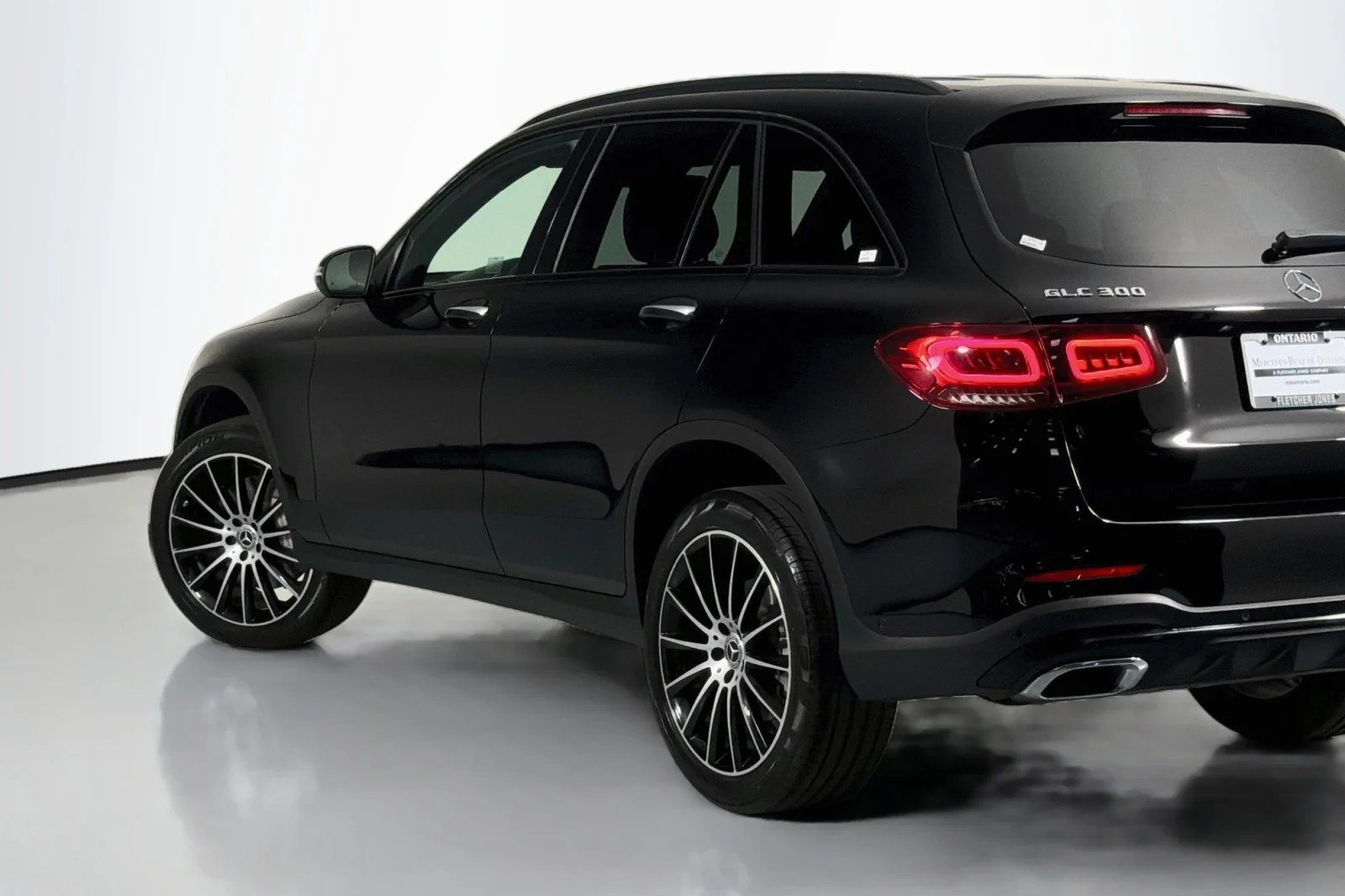Certified Used 2022 Black Mercedes-Benz 300 image 16