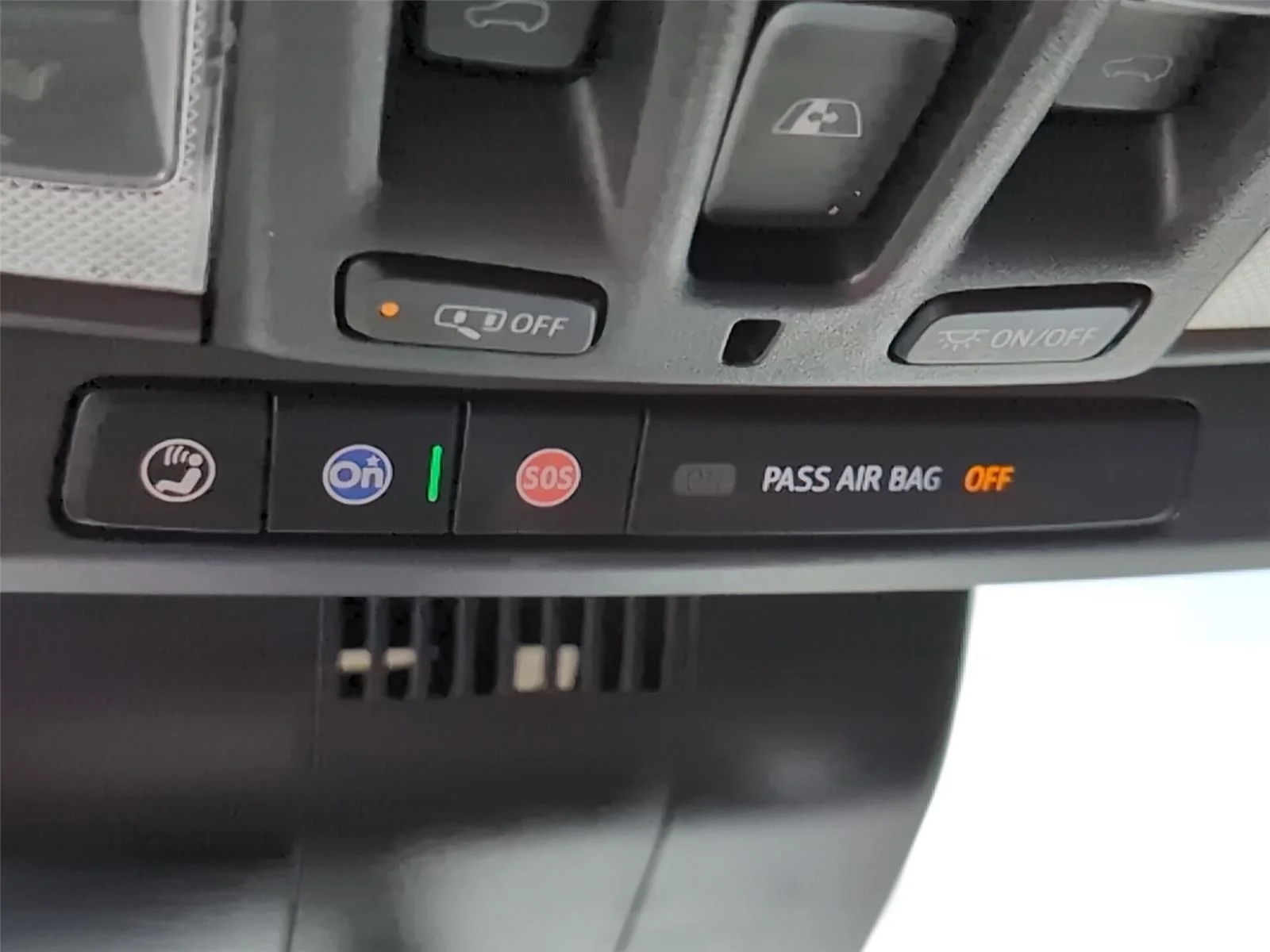 Used 2023 Onyx Black GMC Denali Ultimate image 21
