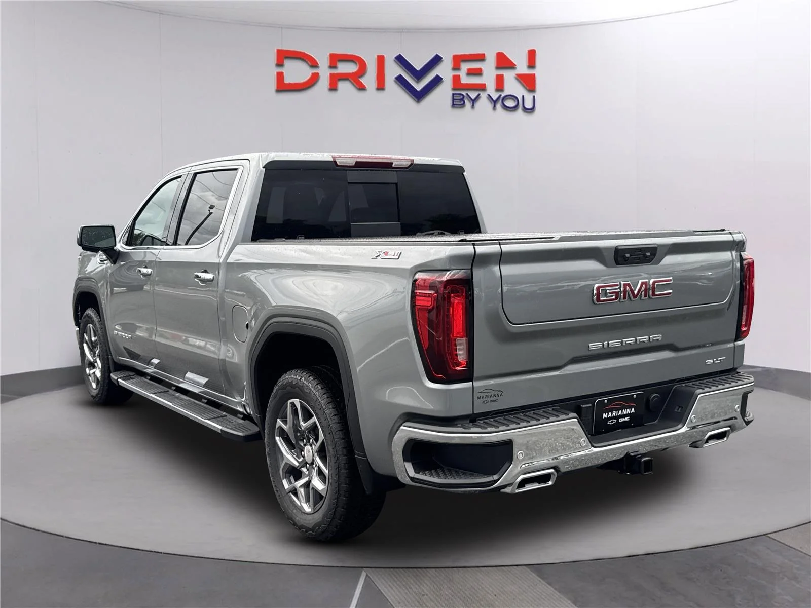 2026 GMC Sierra 1500 SLT - Photo 6