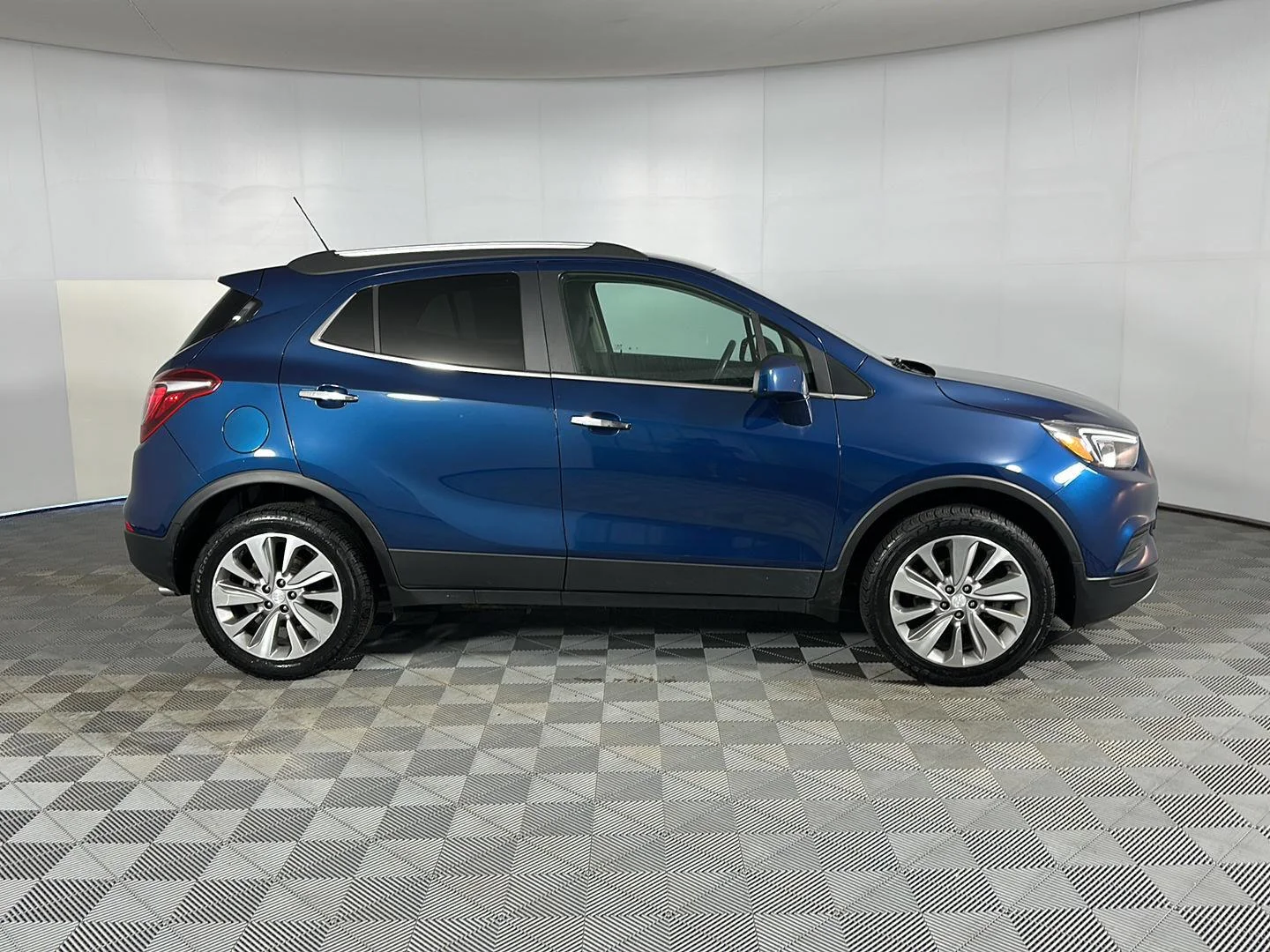 Used 2020 Deep Azure Metallic Buick Preferred image 5