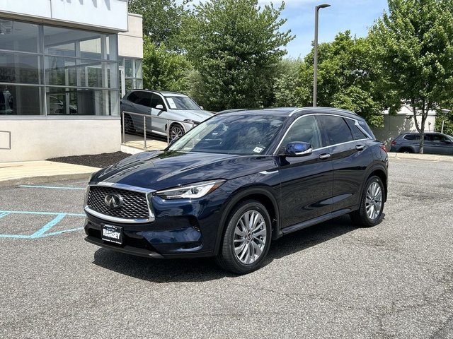 2023 INFINITI QX50 LUXE