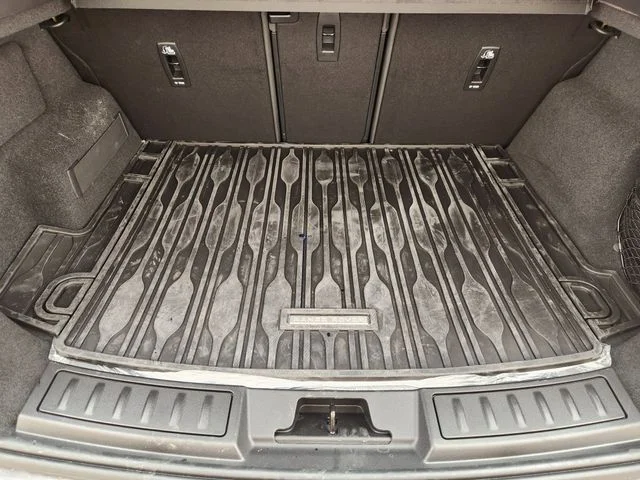 Used 2026 Gray Land Rover S image 30