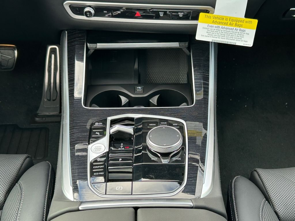 New 2026 Carbon Black Metallic BMW xDrive40i image 27