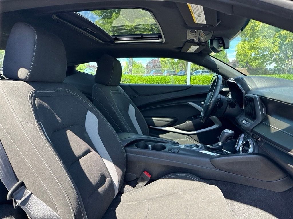 Used 2019 Shadow Gray Metallic Chevrolet 1LT image 20