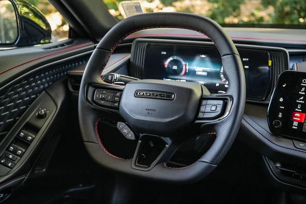 New 2026 Diamond Black Crystal Pearlcoat Dodge R/T image 16