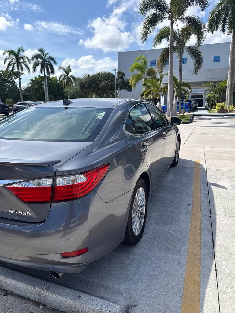 Used 2015 Gray Pearl Lexus 350 image 6