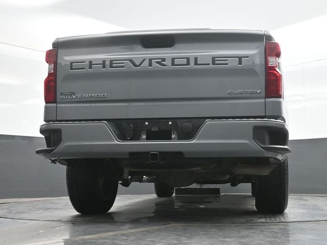Used 2025 Gray Chevrolet Custom image 18