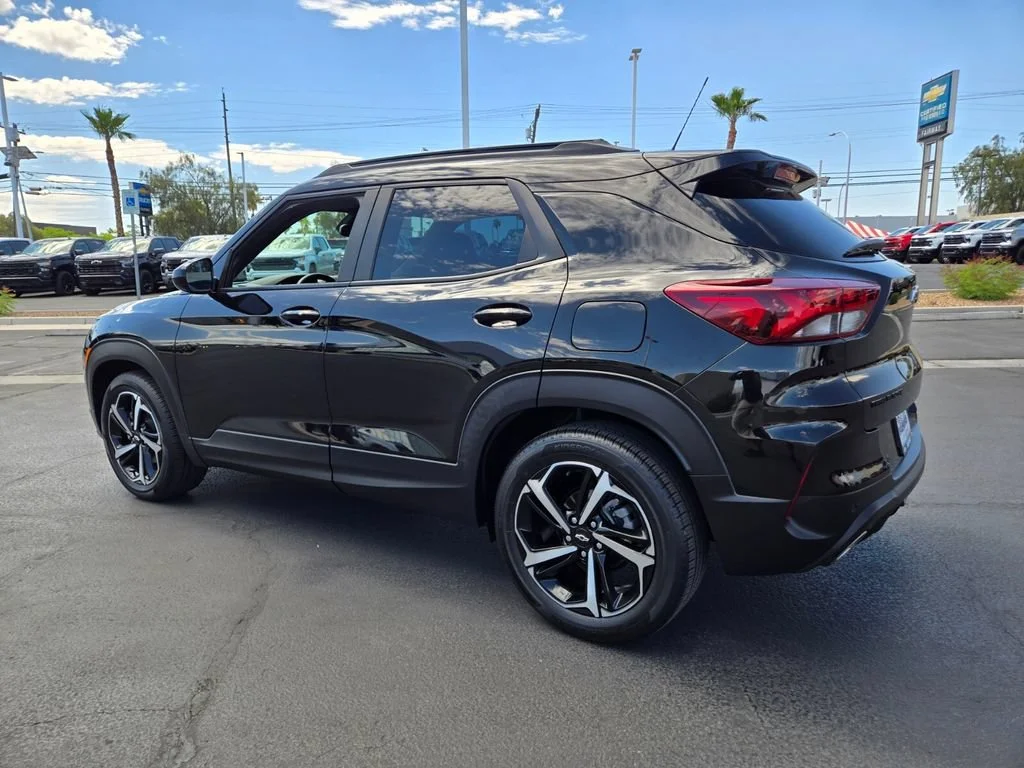 Used 2023 Mosaic Black Metallic Chevrolet RS image 4