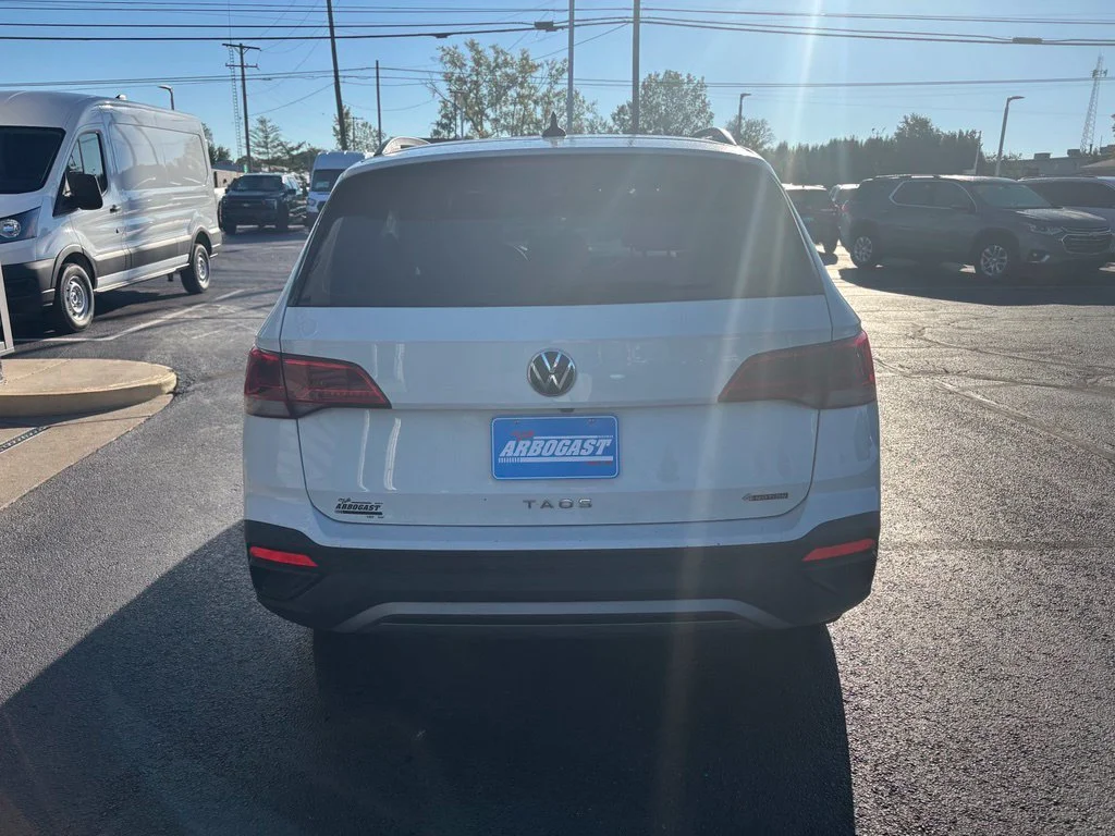 Used 2022 White Volkswagen 1.5T S image 6