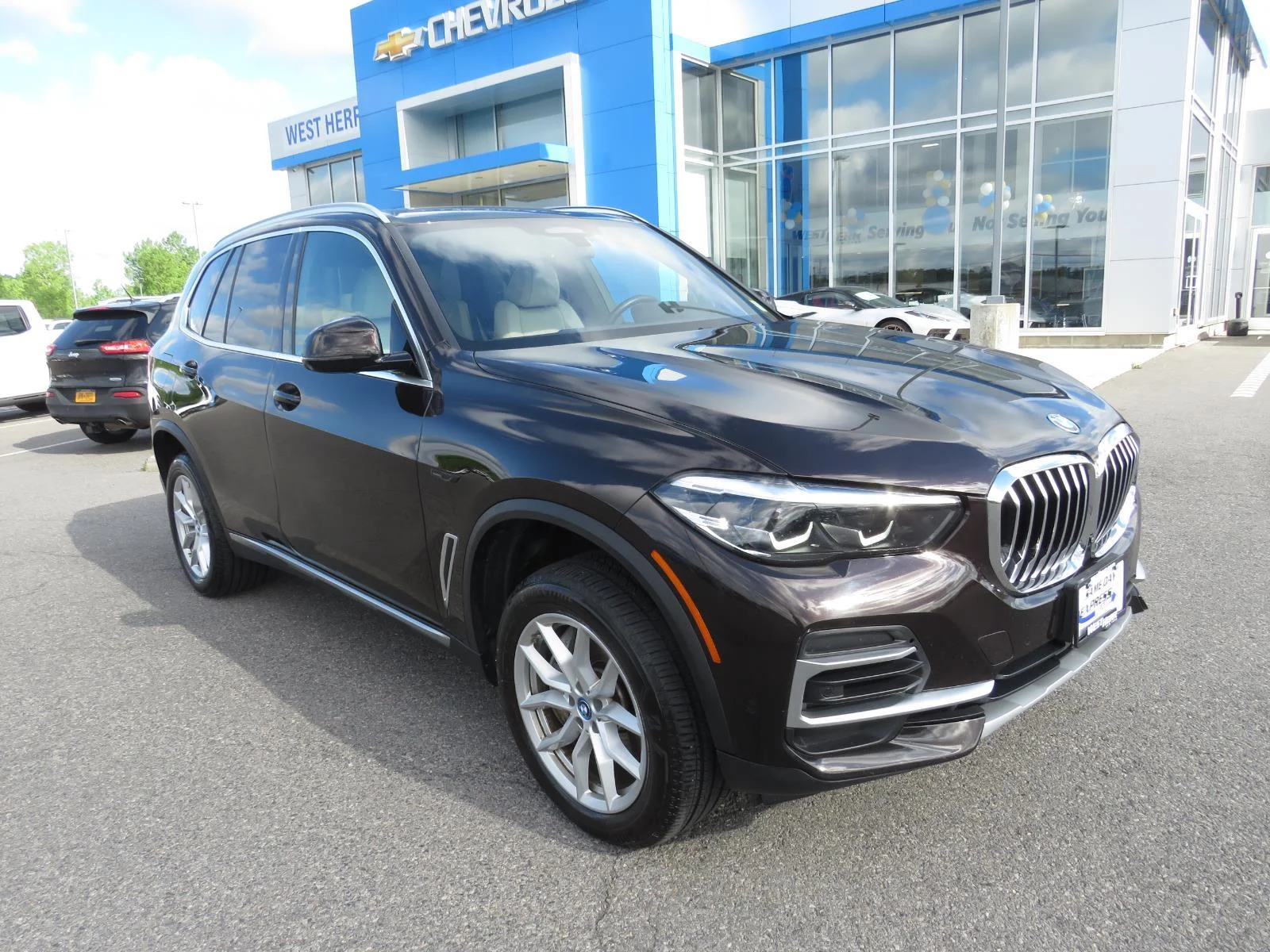 Used 2022 Sparkling Brown M BMW xDrive45e image 7