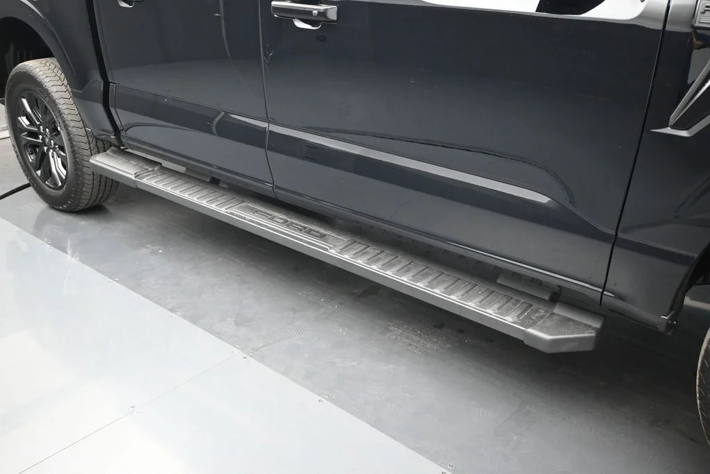 New 2026 Agate Black Metallic Ford Lariat image 25