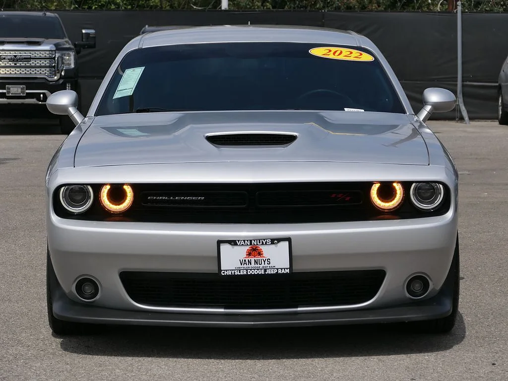 Used 2022 Triple Nickel Clear Coat Dodge R/T image 8