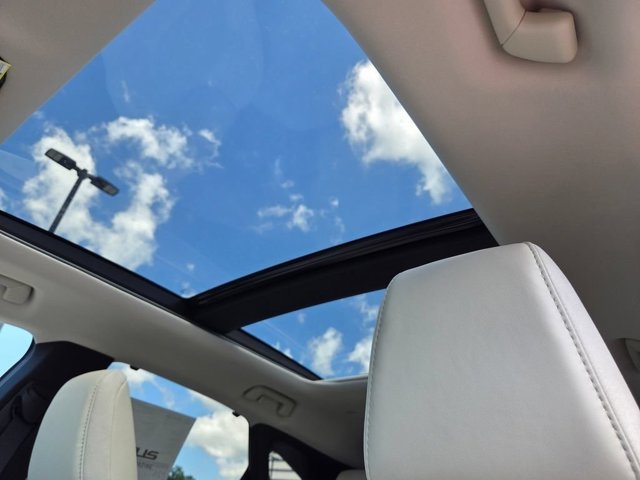 New 2026 Eminent White Pearl Lexus LUXURY image 16