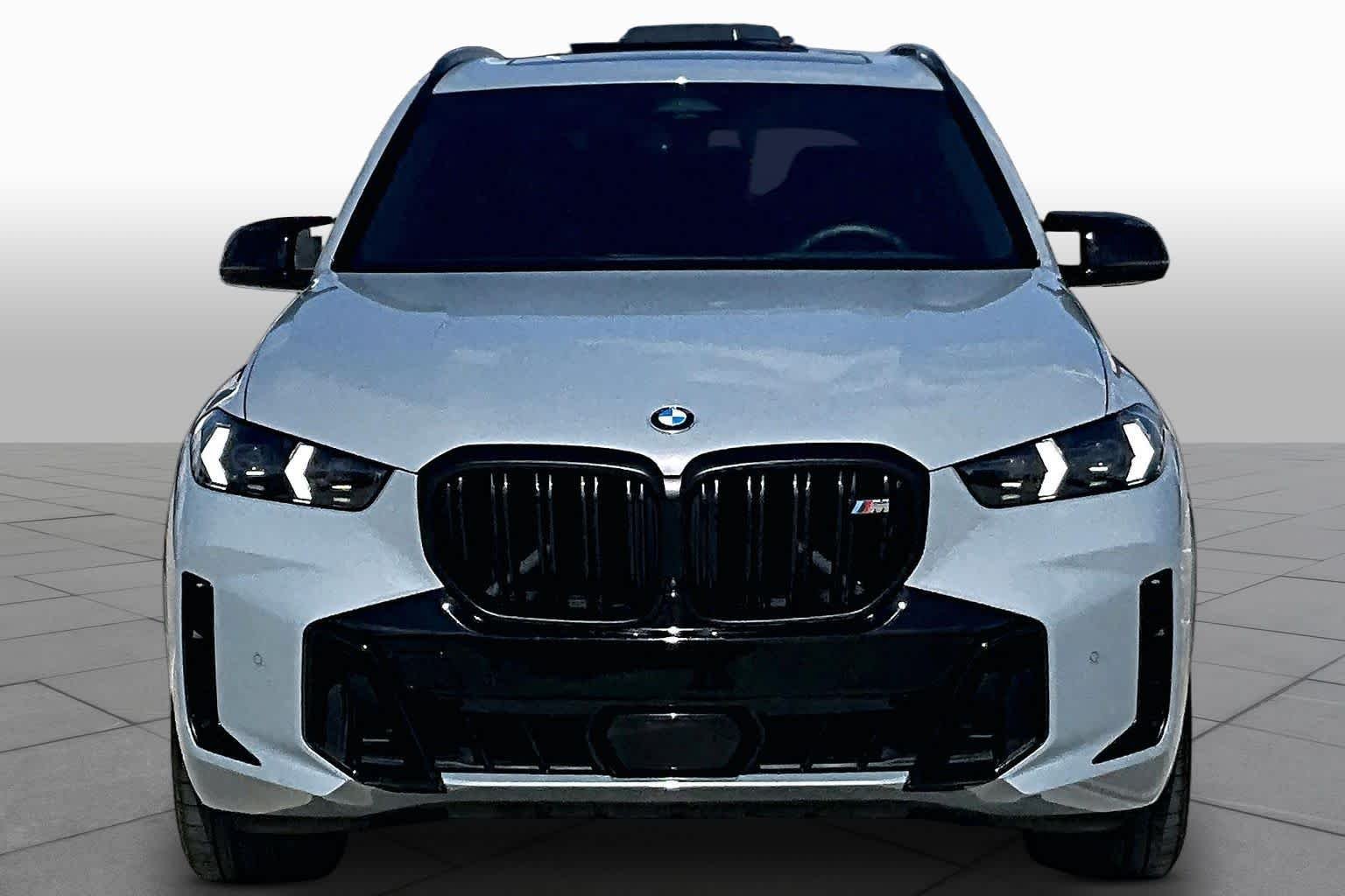 Used 2026 Brooklyn Grey Metallic BMW M60i image 3