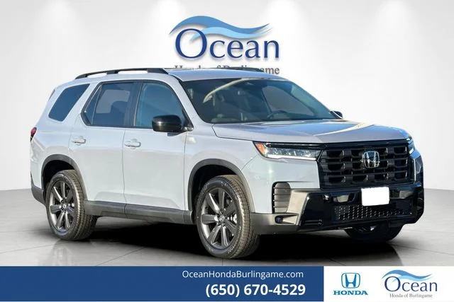 2026 Honda Pilot Sport 2WD's photo