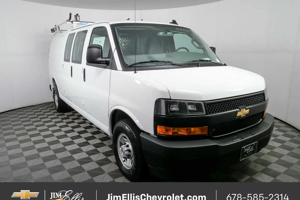 2025 Chevrolet Express 2500 Extended Work Van HD's photo