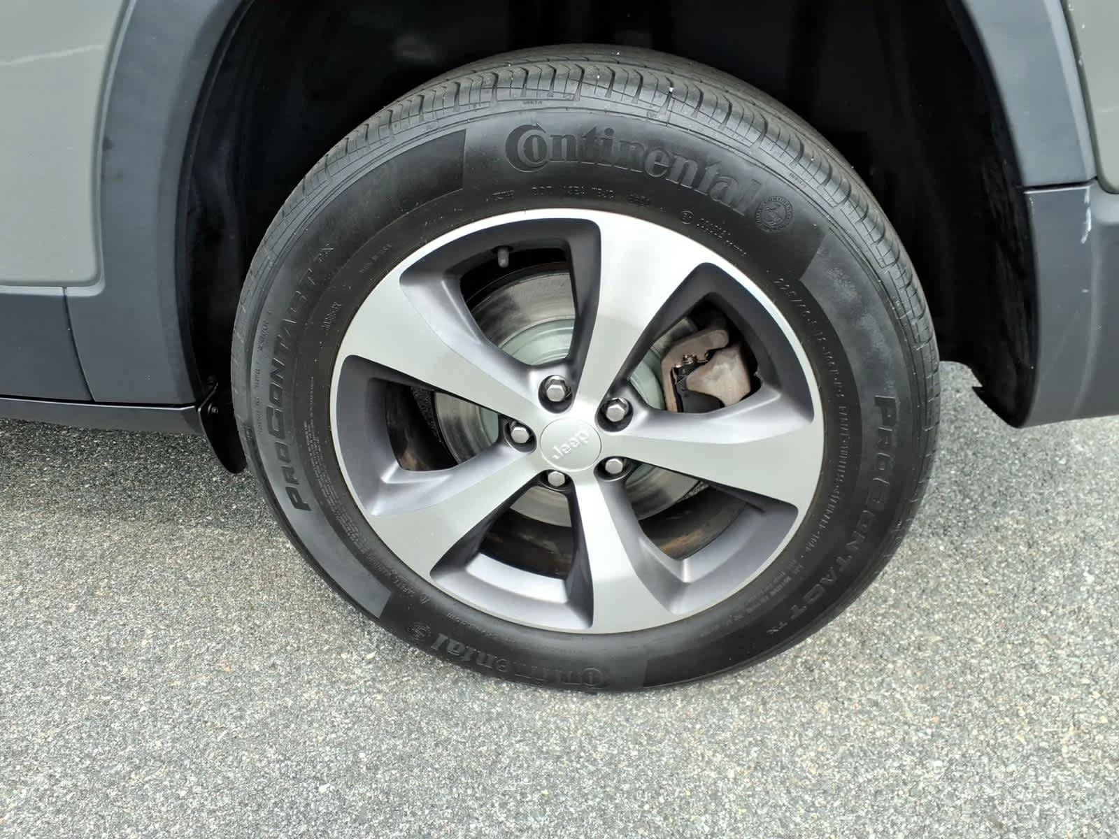 Certified Used 2022 STING Jeep Limited image 13
