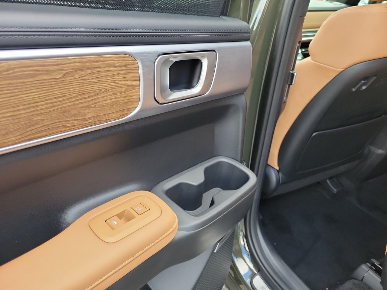 New 2026 Rockwood Green Hyundai Calligraphy AWD image 13