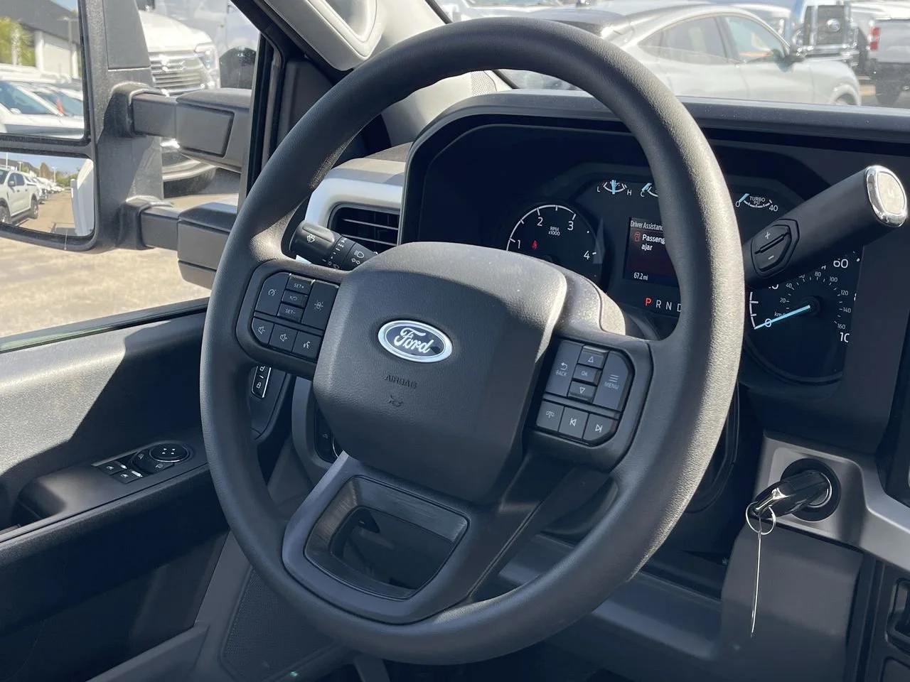 New 2025 Oxford White Ford XL image 15