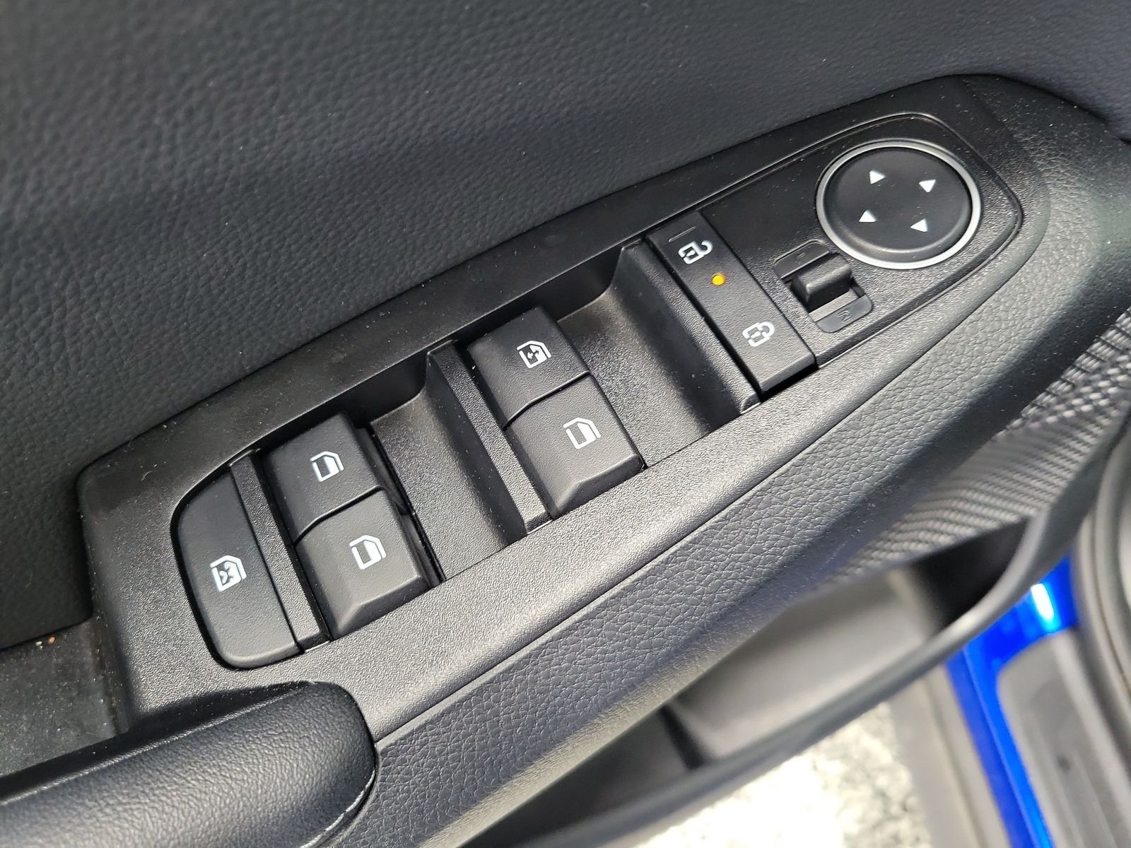 Used 2025 Blue Kia S image 11
