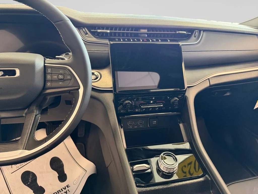 2025 Jeep Grand Cherokee Limited - Photo 10