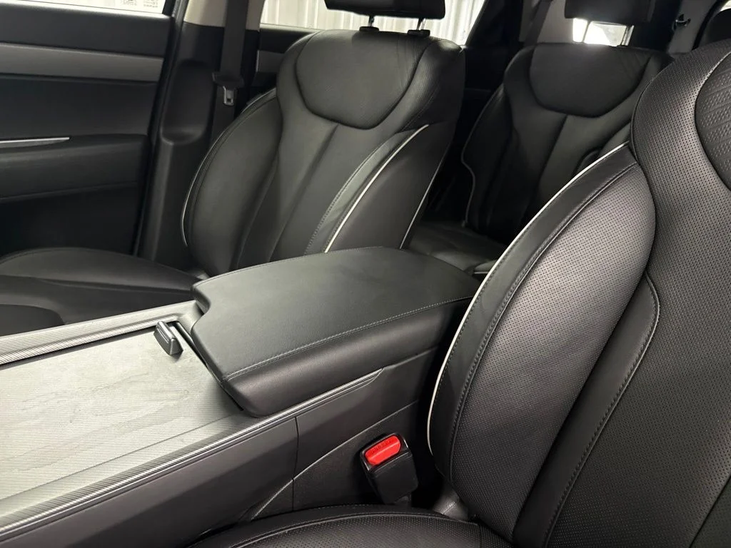 Used 2023 Abyss Black Hyundai XRT image 35