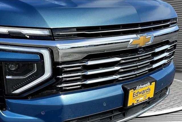 Used 2025 Blue Chevrolet Premier image 33