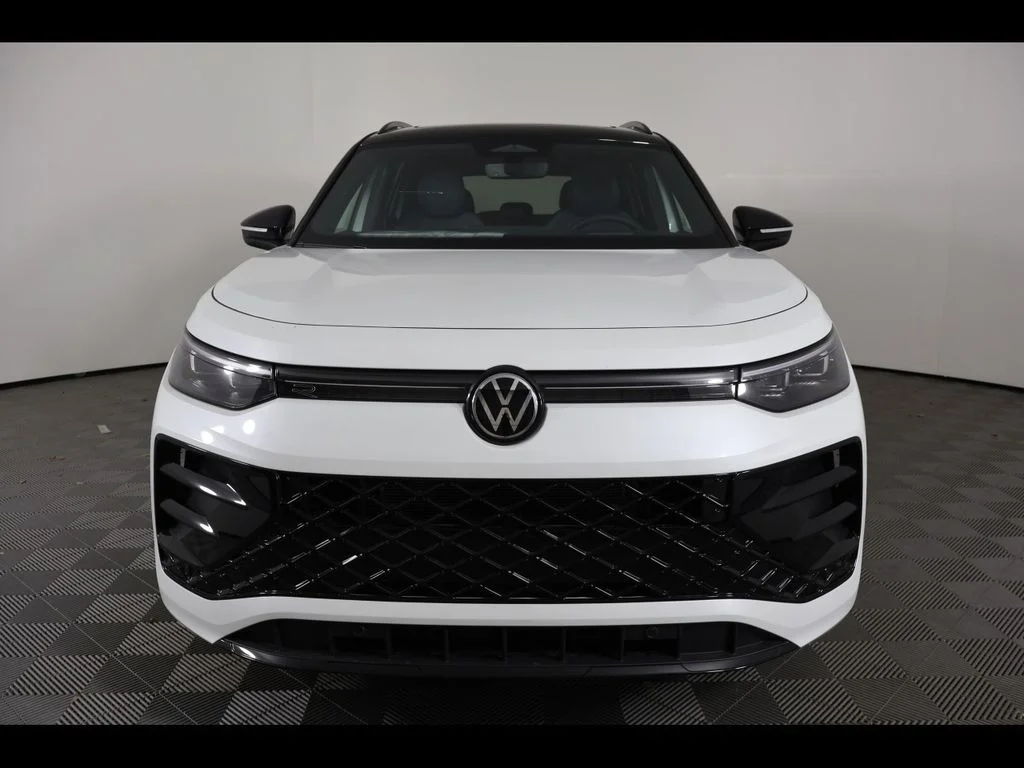 New 2026 White/off-white Volkswagen SE R-Line Black image 8