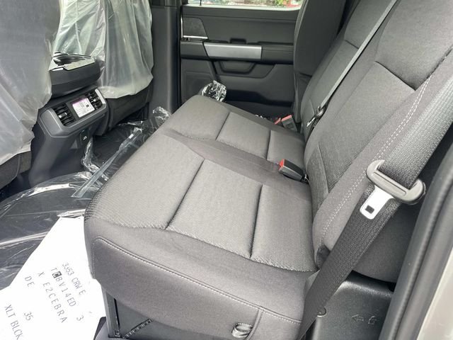 New 2026 Iconic Silver Metallic Ford XLT image 7