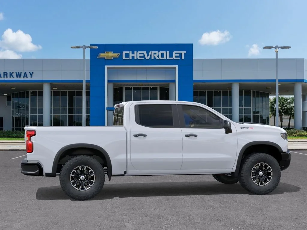 New 2026 Summit White Chevrolet ZR2 image 5