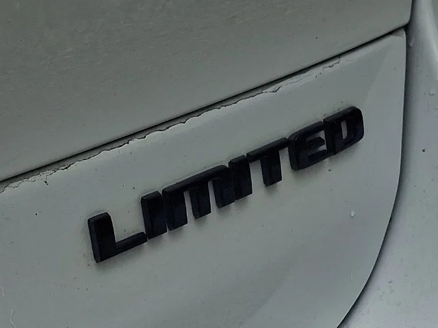 Used 2023 White Jeep Limited image 32