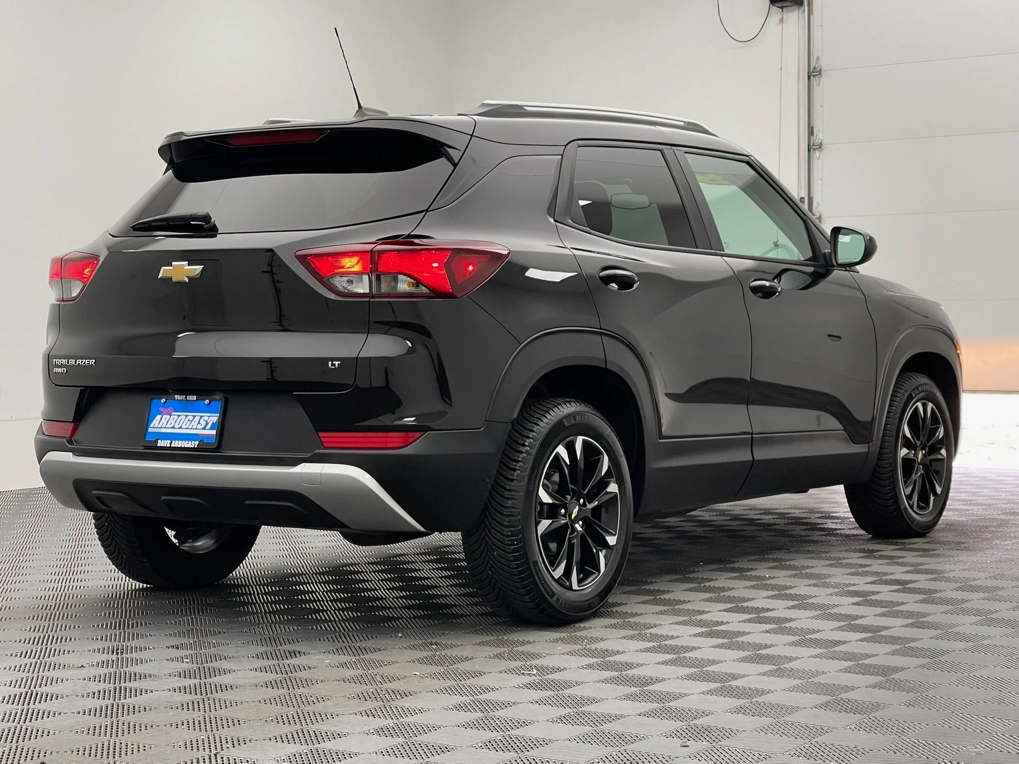 Used 2022 Mosaic Black Metallic Chevrolet LT image 6