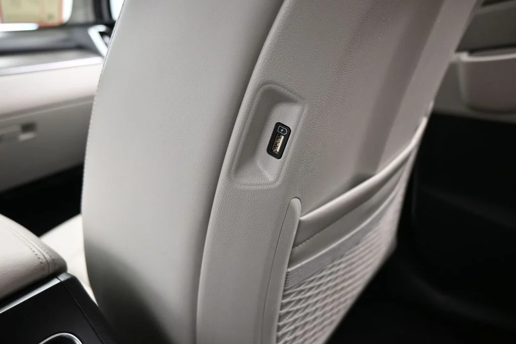 Used 2023 Glacial White Pearl Kia EX image 39