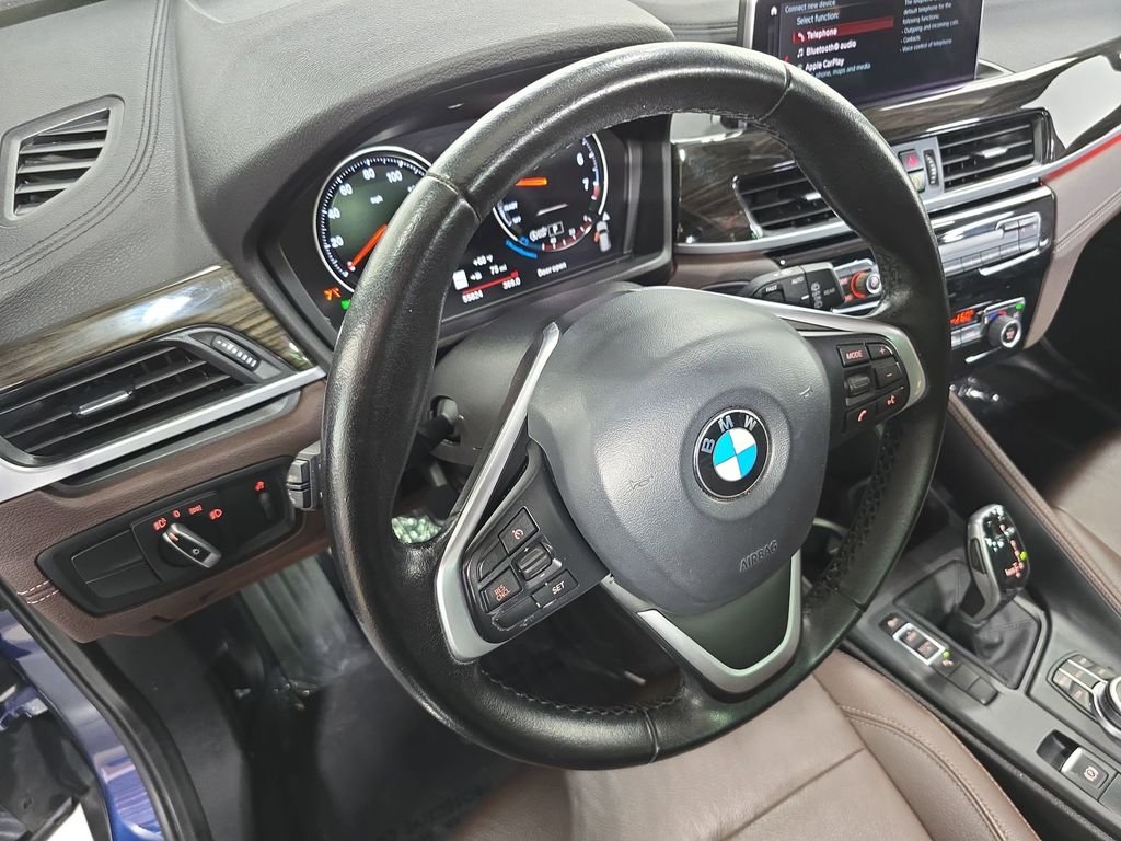 Used 2021 Blue BMW sDrive28i image 4