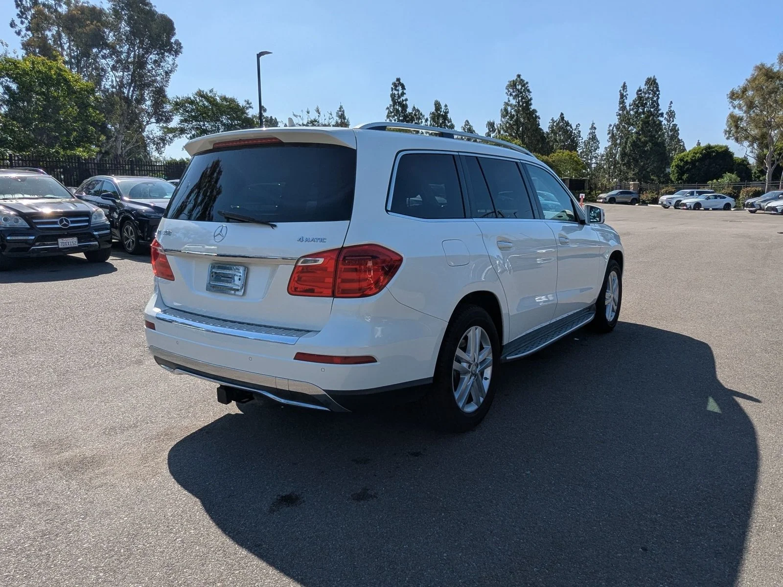 Used 2015 Diamond White Metallic Mercedes-Benz GL 450 image 5