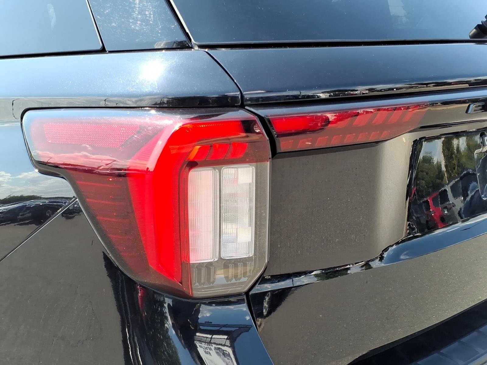 Used 2025 Agate Black Ford ST-Line image 17