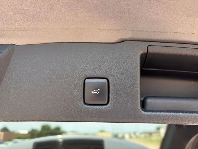 Used 2024 Gray Ford Active image 37