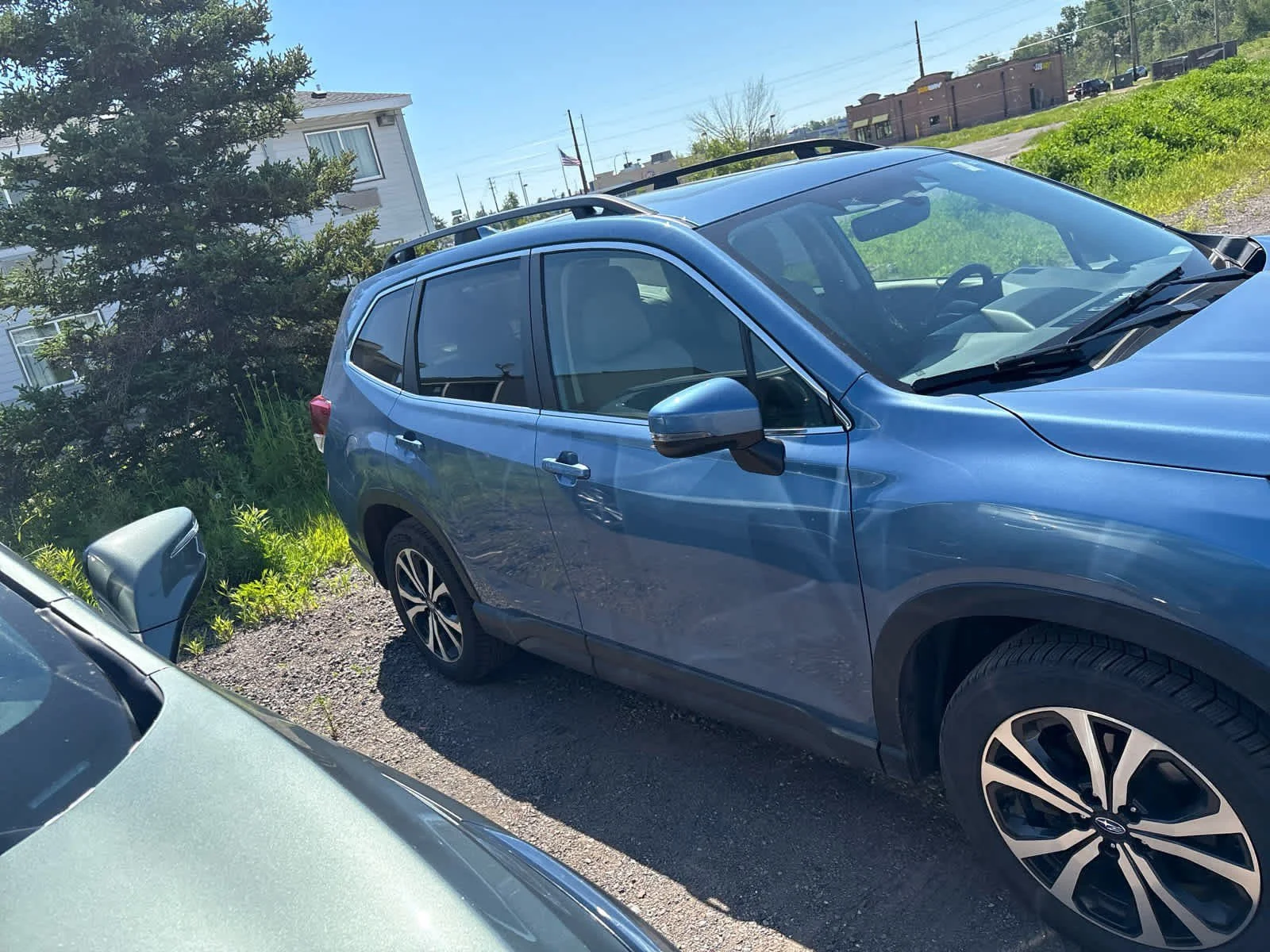Used 2022 Horizon Blue Pearl Subaru Limited image 9