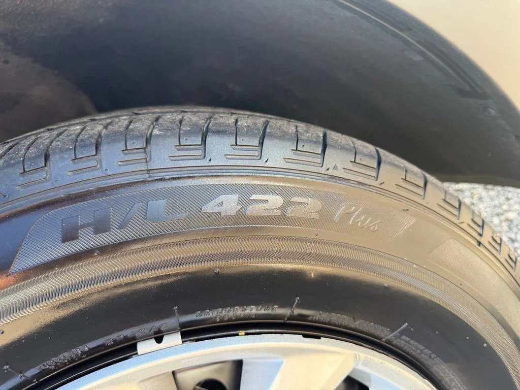 Used 2025 Silver Honda LX image 33