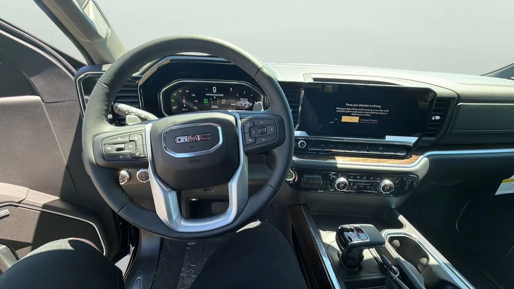 New 2026 Onyx Black GMC Elevation image 15