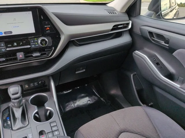 Used 2023 Gray Toyota L image 17