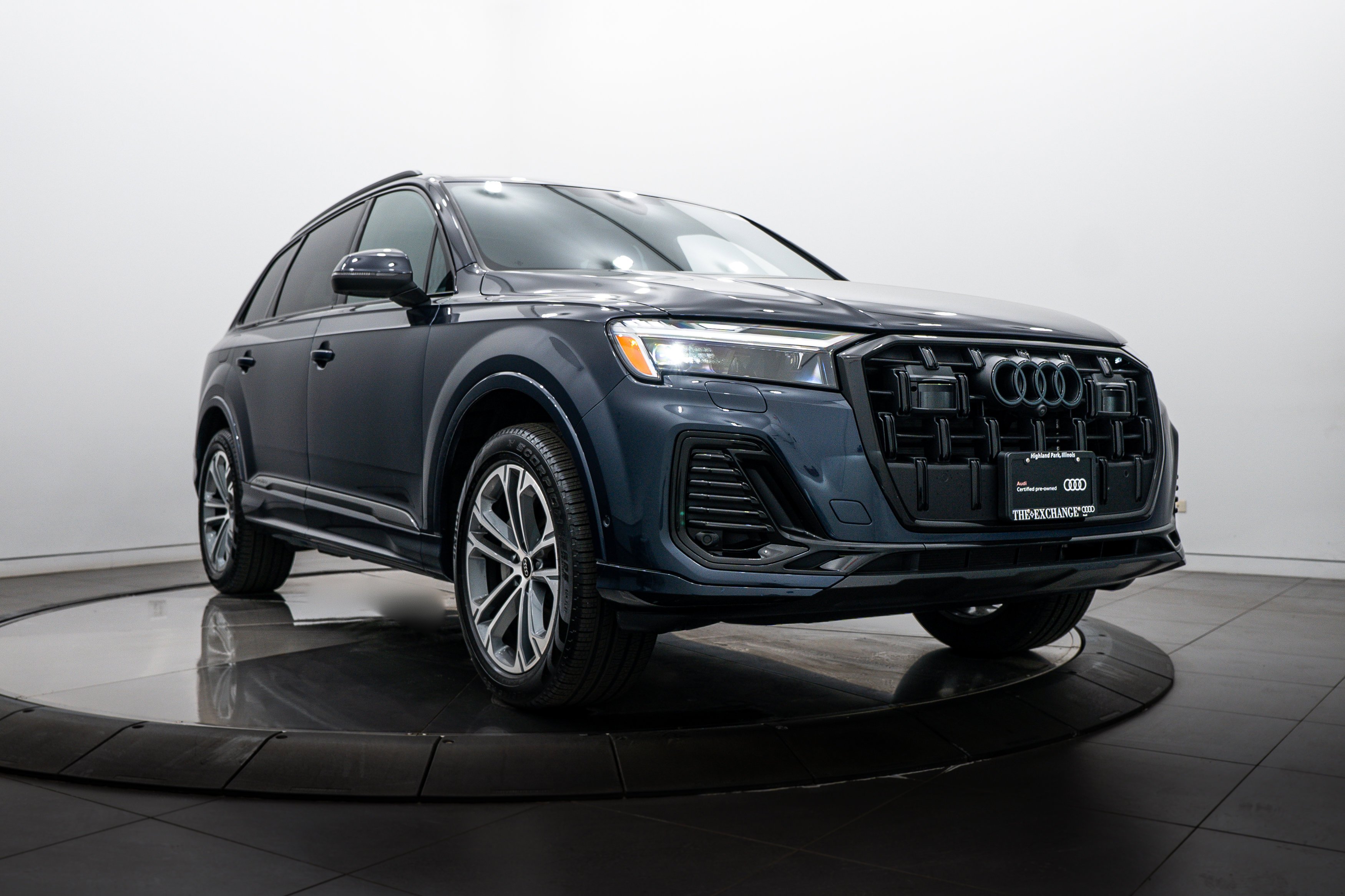 2025 Audi Q7 Premium