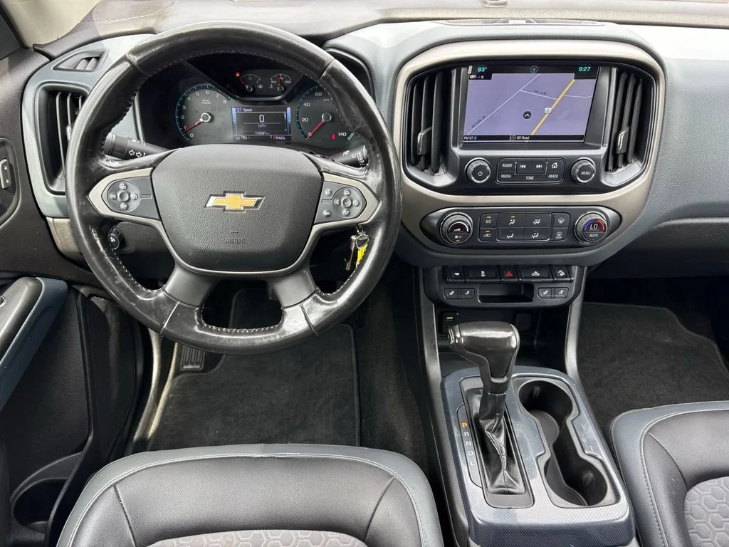 Used 2018 GRAPHITE METALLIC Chevrolet 2WD Z71 image 3