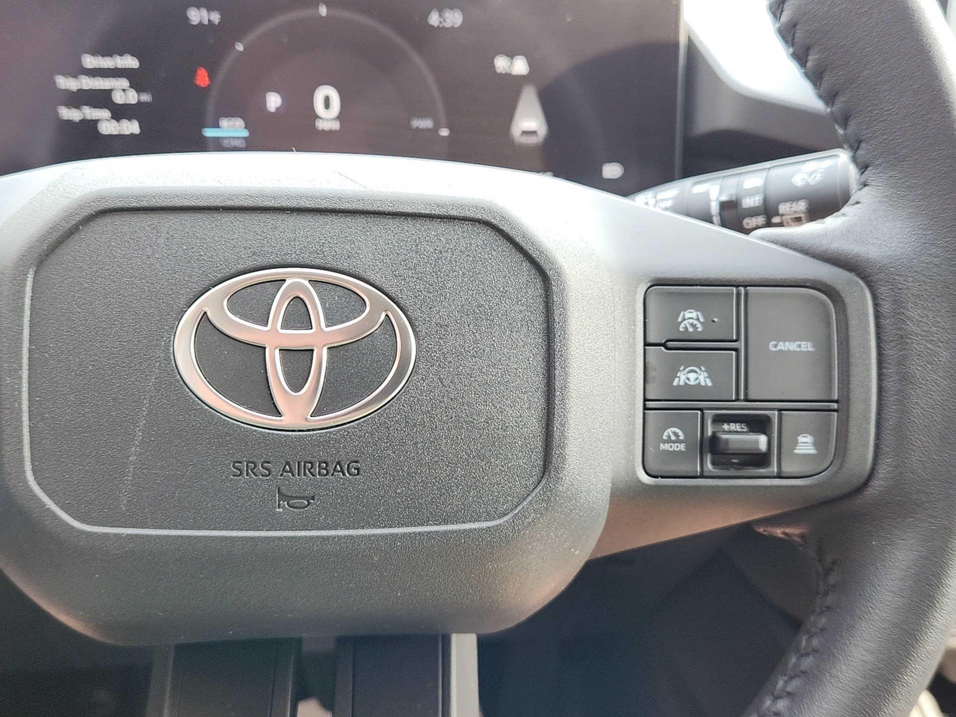 Certified Used 2026 Ice Cap Toyota XLE Premium image 17
