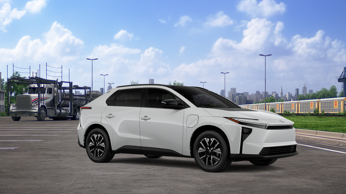 New 2026 Wind Chill Pearl Toyota XLE image 13