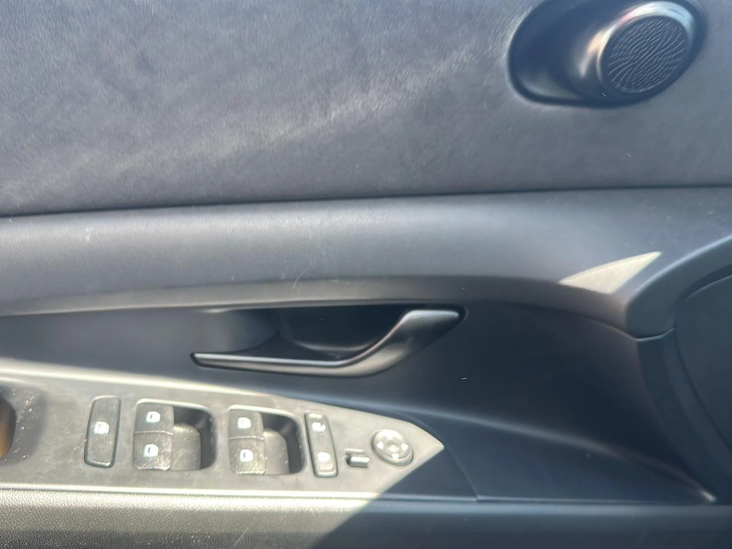 Used 2025 Abyss Black Hyundai BASE image 14