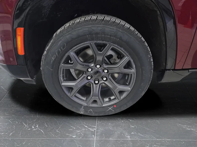 New 2026 Velvet Red Pearl-Coat Exterior Paint Jeep Limited Altitude image 47