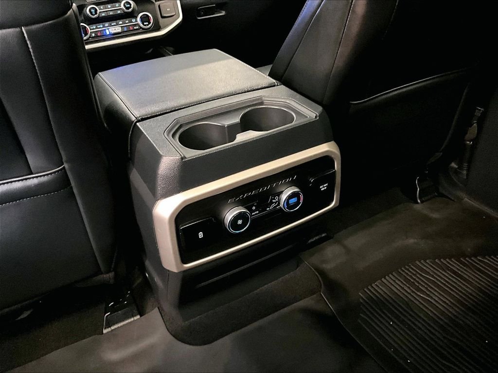 Used 2024 Silver Ford XLT image 29