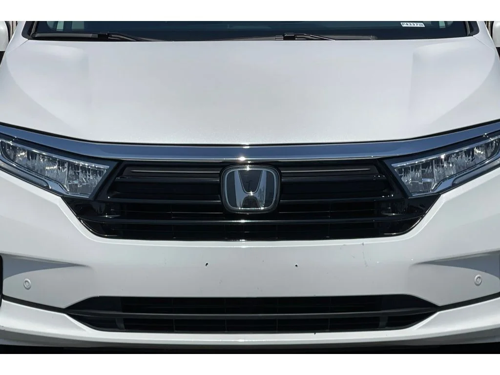 Certified Used 2024 Platinum White Pearl Honda ELITE image 47
